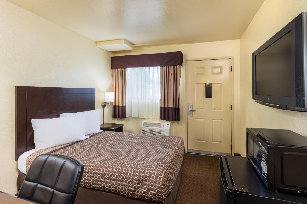 Lemon Heights Inn Tustin Esterno foto