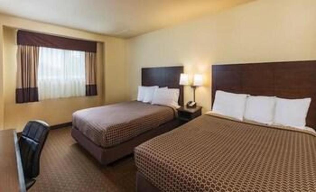 Lemon Heights Inn Tustin Esterno foto