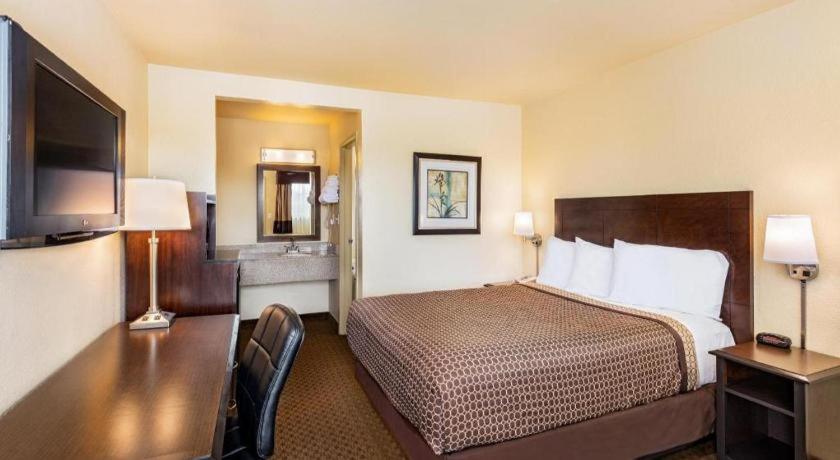 Lemon Heights Inn Tustin Esterno foto