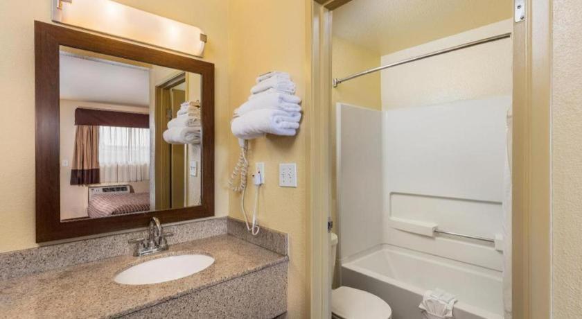 Lemon Heights Inn Tustin Esterno foto