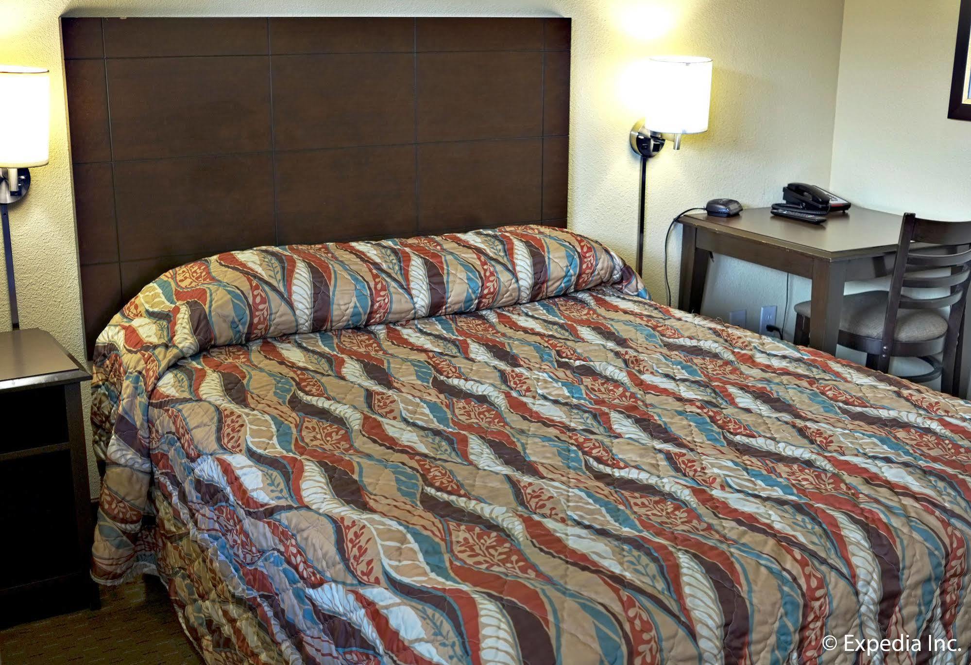 Lemon Heights Inn Tustin Esterno foto