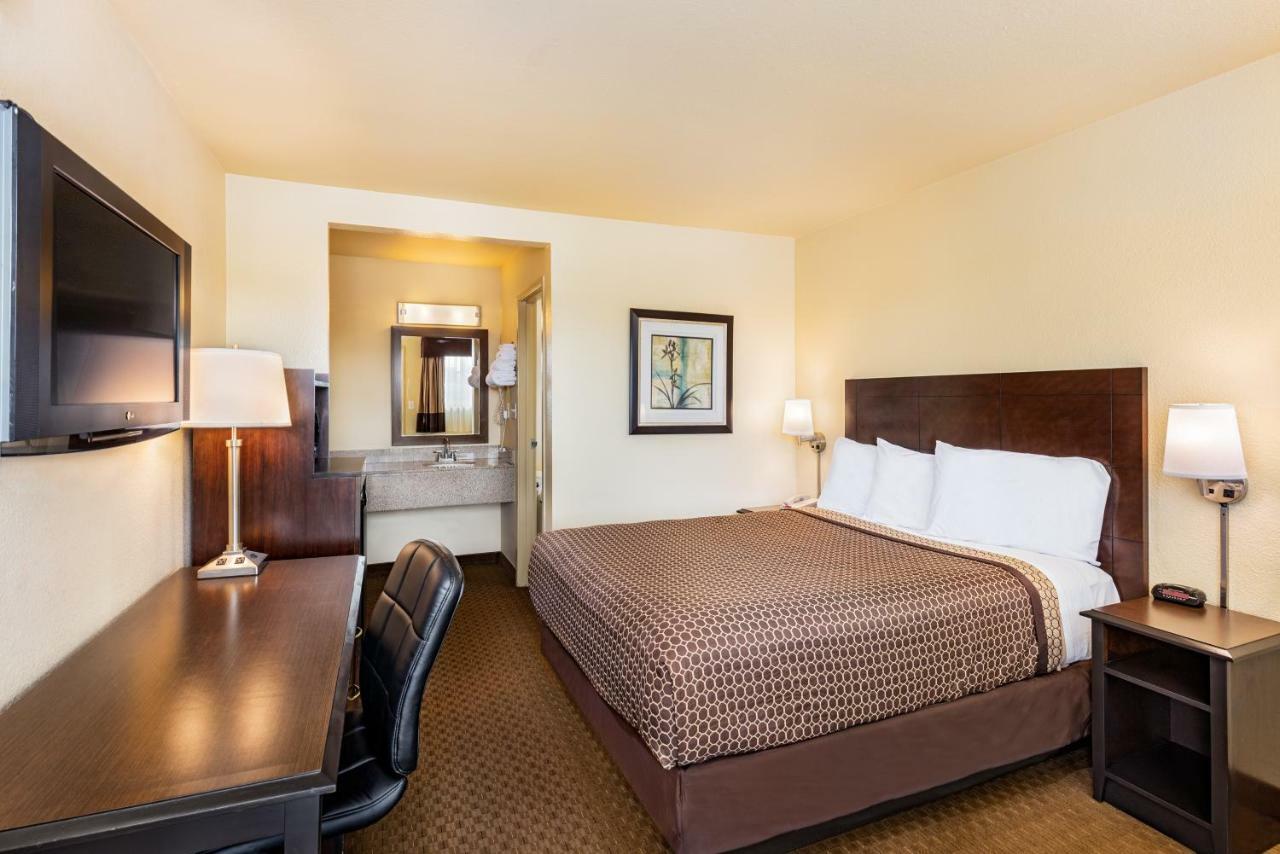 Lemon Heights Inn Tustin Esterno foto